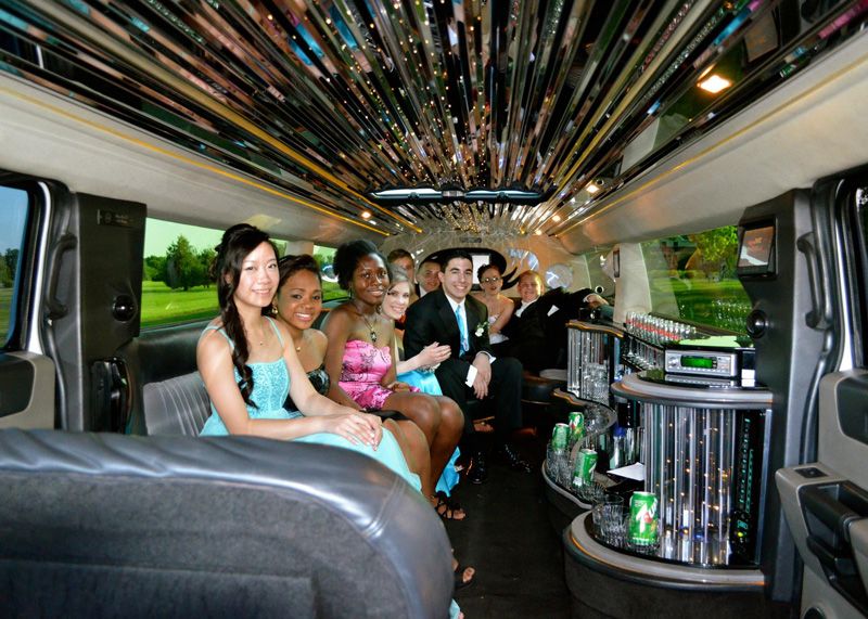  Round Rock TX Prom Limo Service